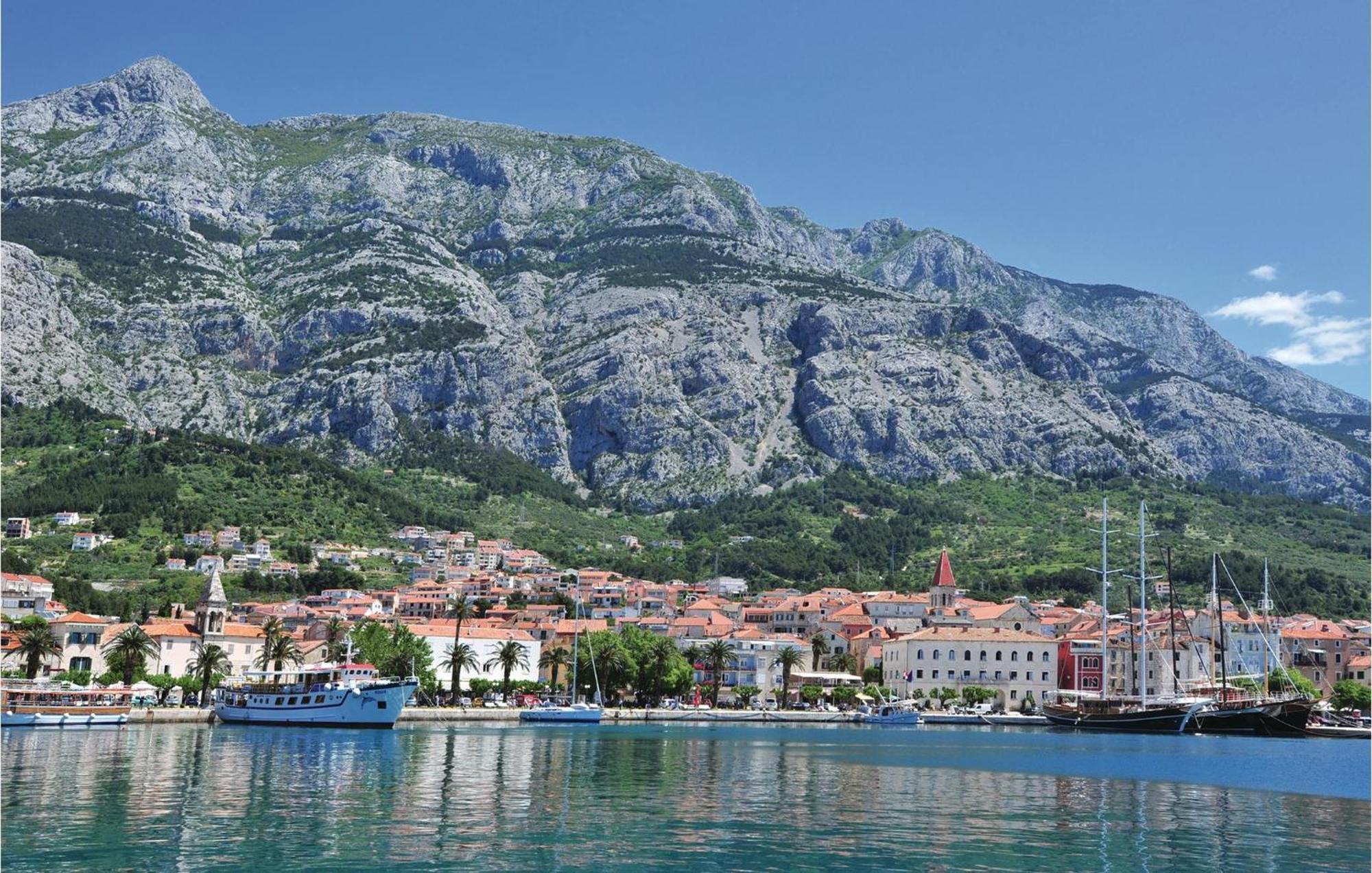 Gorgeous Apartment In Makarska With Wifi Exterior foto