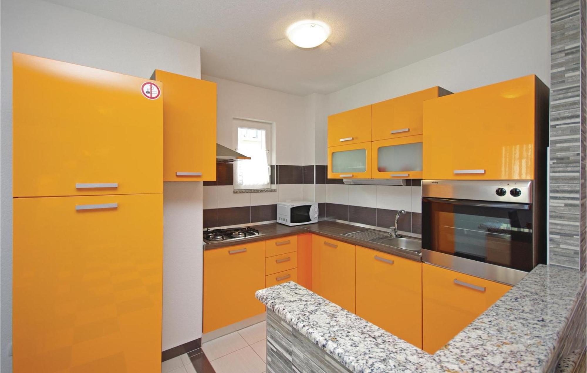 Gorgeous Apartment In Makarska With Wifi Exterior foto