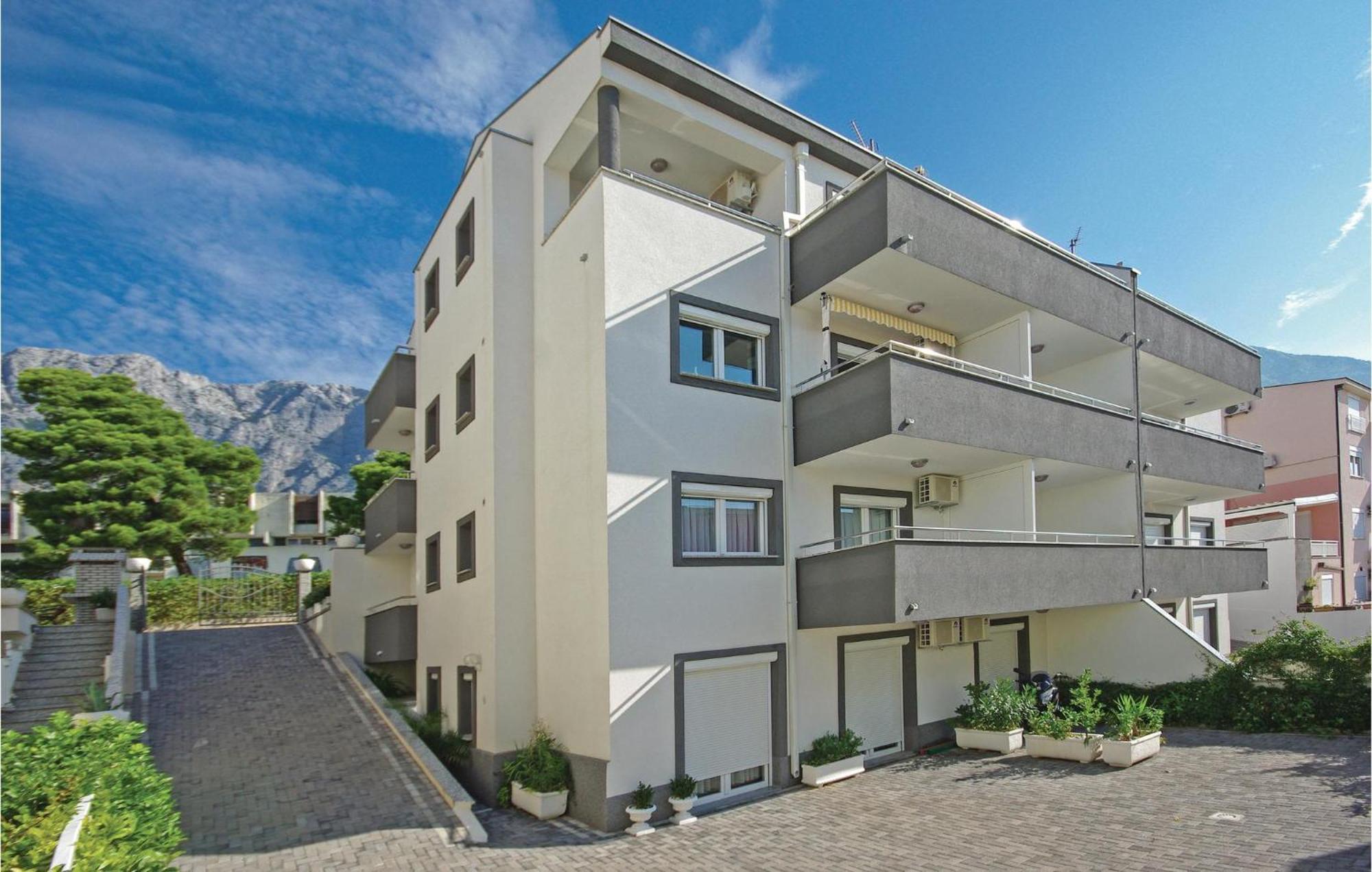 Gorgeous Apartment In Makarska With Wifi Exterior foto